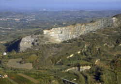 cava val brembana montagna incidente operaio