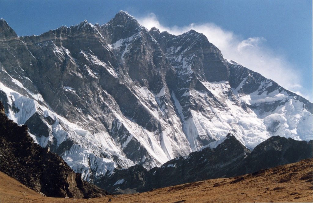 La parete sud del Lhotse