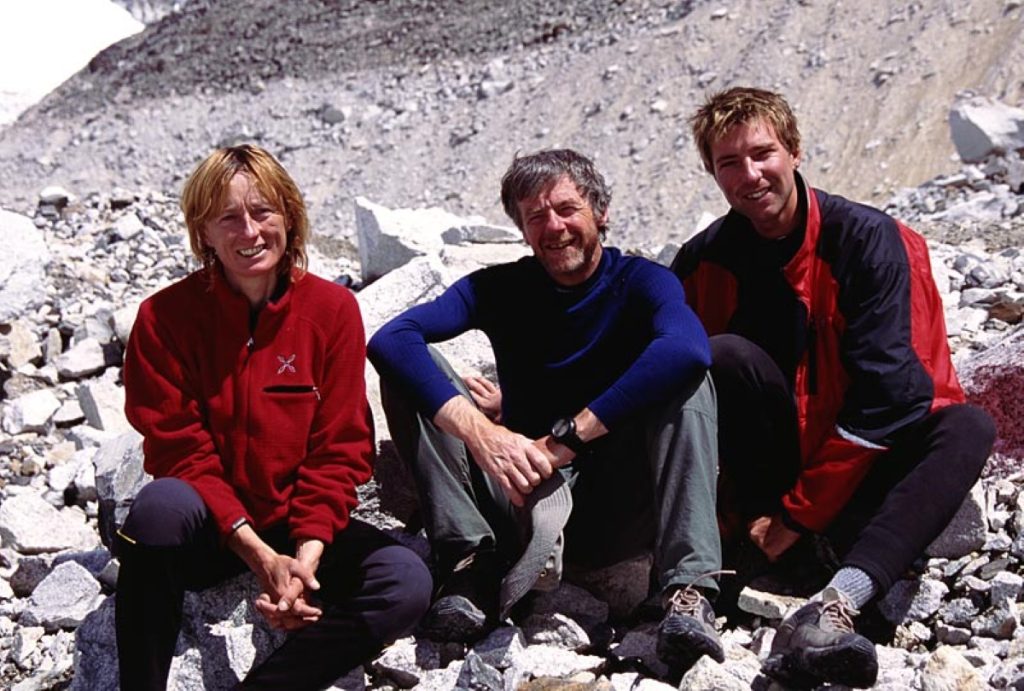 Con Nives Meroi e Romano Benet al Lhotse nel 2004