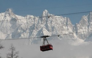 Una cabinovia del Monte Bianco