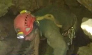 Gli speleologi dispersi nel Vercors riemergono dalla grotta