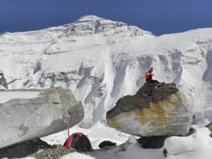 Un'immagine della spedizione valdostana alla Nord dell'Everest