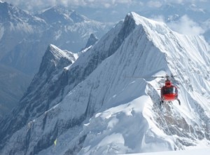 manaslu - Air Zermatt in soccorso