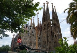 Sagrada Familia (Photo courtesy www.sights-and-culture.com)