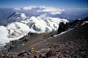Gran Acarreo, Aconcagua (Photo courtesy Panoramio.com) Gran Acarreo, Aconcagua (Photo courtesy Panoramio.com)