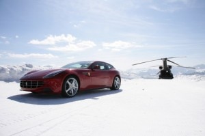 L'esercito trasporta le Ferrari