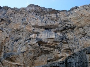 La parete del Monte Brento (foto courtesy www.fuorivia.com)