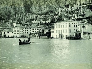 Il lago di Garda 100 anni fa (Photo trentinocorrierealpi.geolocal.it)