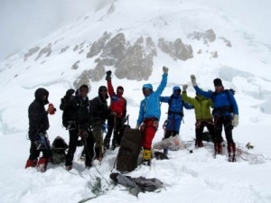 GI Campo 2 - Gerfried Göschl, Louis Rousseau, Gunther Unterberger, Alex Txikon, Juanra Madariaga, José Carlos Tamayo, Stefan Zechmann, Hans, Rick (Photo www.gerfriedgoeschl.at)