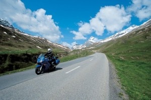 Svizzera in moto (Photo courtesy motociclismo.it)