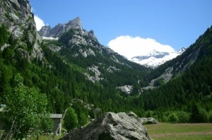 Veduta della Val di Mello (photo courtesy www.paesidivaltellina.it)