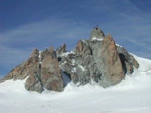 Aiguille du Mid parete sud (photo R. Lacassin)