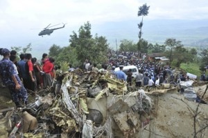 Un'immagine dell'incidente aereo nella valle di Kathmandu