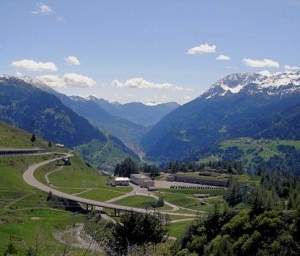 Passo del San Gottardo (Photo Paolo Bottarelli courtesy of www.panoramio.com)