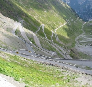 Passo dello Stelvio (Photo courtesy of www.cablomatic.com)