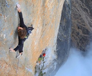 Nico Favresse su Orbayu (Photo Bernardo Gimenez - www.nicolasfavresse.com)