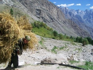 Alluvione ai piedi del Karakorum - EvK2Cnr sostiene Aga Kahn Rural Support Programme nella raccolta fondi per dare un tetto agli sfollati