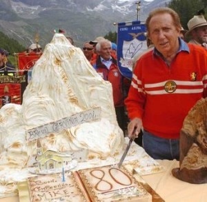 Mike Bongiorno festeggia l'ottantesimo compleanno nella località di Breuil-Cervinia