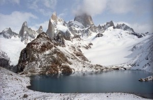 Aguja de la S, Aguja St Exupery, Aguja Rafael, Cerro Poincenot, Monte Fitz Roy, Aguja Mermoz, Aguja Guillaumet (Photo David Futyan - Picasaweb)