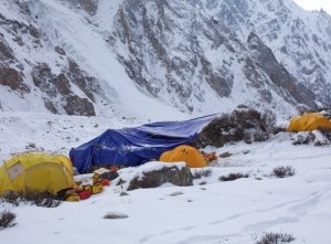 Campo base Nanga Parbat (Photo Matteo Zanga  - simonemoro.gazzetta.it)