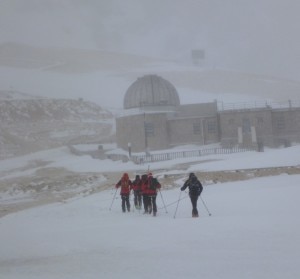 Una squadra di soccorso in partenza da Campo Imperatore per le ricerche del disperso (Photo CNSAS/Ricciardulli)