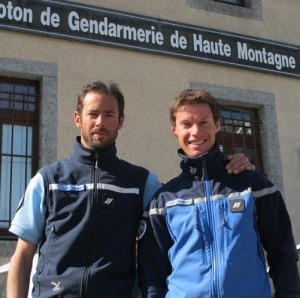 Nicolas Estubier e Amyot Tripard davanti alla sede del Pghm (Photo courtesy of www.ledauphine.com)