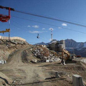 I lavori di Punta Helbronner (Photo courtesy of www.cordeemontblanc.eu)