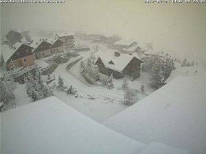 Neve su Livigno (Webcam hotelbaitamontana.com)