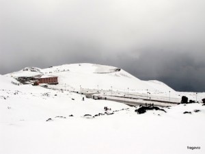 Rifugio Sapienza e crateri Silvestri (Photo en.bestpicturesof.com)