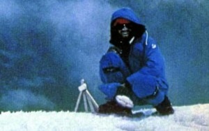 Messner in vetta all'Everest (Photo ilgiornaledivicenza.it)