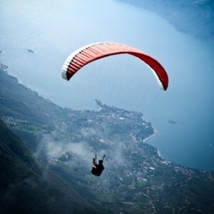 Parapendio sul Lago di Garda (Photo courtesy of www.360gardalife.com)