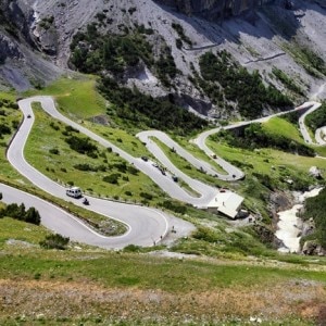 Passo dello Stelvio (Photo courtesy of www.vacationhomes.net)