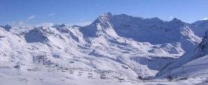 Uno degli impianti di risalita del ghiacciaio di Tignes (Photo courtesy of fr.academic.ru)