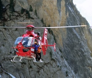 Aiut Alpine Dolomites in azione (Photo archivio Aiut Alpin Dolomites - Matteo Taibon)