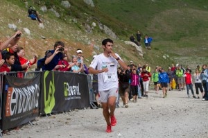 Kilian Jornet all'arrivo (Photo Gaetan Haugeard - www.montblancmarathon.fr)