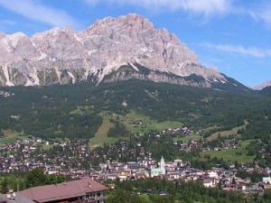 Cortina d'Ampezzo (Photo courtesy of www.motoitinerari.com)