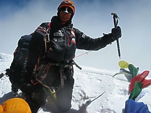 Adam Bielecki in vetta al K2 (Photo Artur Hajzer - httppolishwinterhimalaism.pl)