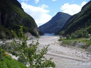 Il Lago del Mis in secca (Photo archivio Parco Nazionale Dolomiti Bellunesi - Enrico Vettorazzo)