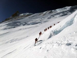 Manaslu, seracchi sopra campo 3 (photo markhorrell.com)