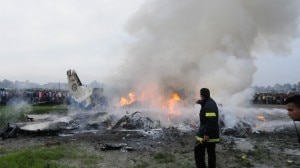 Schianto aereo in Nepal (Photo Cnn) Schianto aereo in Nepal (Photo Cnn)