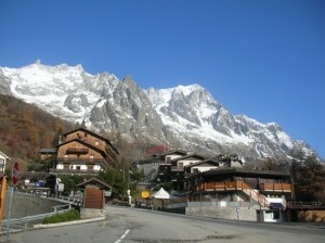 La Palud, località di Courmayeur in cui è stata ritrovata l'auto dell'uomo scomparso (Photo Gaetano Francesco courtesy of www.paesionline.it)