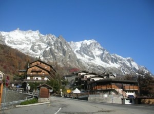 La Palud, località di Courmayeur in cui è stata ritrovata l'auto dell'uomo scomparso (Photo Gaetano Francesco courtesy of www.paesionline.it)