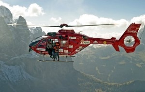 Aiut Alpin elicottero (Photo courtesy aiut-alpin-dolomites.com)