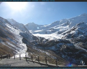 Ghiacciaio dei Forni ripreso dalla webcam installata al rifugio Branca (2493 m) il 22 ottobre 2012