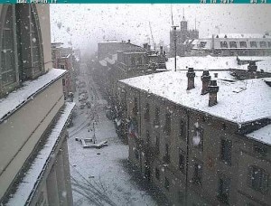 Neve a Sondrio (Webcam popso.it courtesy 3bmeteo.com)