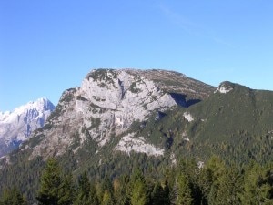 Lastia di Framont (Photo courtesy of www.lemontagne.it)