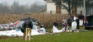 Il luogo dello schianto dell'elicottero a Morgan, frazione di Tirchiana (Photo courtesy of Agenzia Perona/Il corriere delle Alpi)