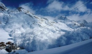 Valanga sulle Alpi (Photo courtesy of www.avorinet.com)