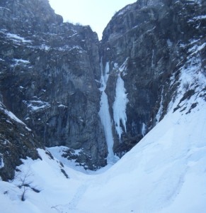 Il luogo in cui è stato ritrovato il corpo senza vita di Massimiliano Giusti, sul versante sud-est del Corno Grande del Gran Sasso, nella zona chiamata Valle dell’Inferno (Photo courtesy of Cnsas/Ricciardulli)