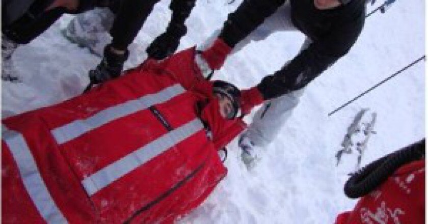 Soccorso-in-montagna-photo-courtesy-paoloinnocenti.wordpress.com_-300x227.jpg